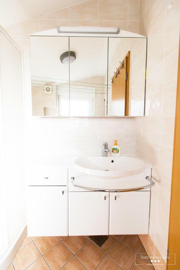 Luxurious Ruby Apartment With Sauna Кобарид Экстерьер фото